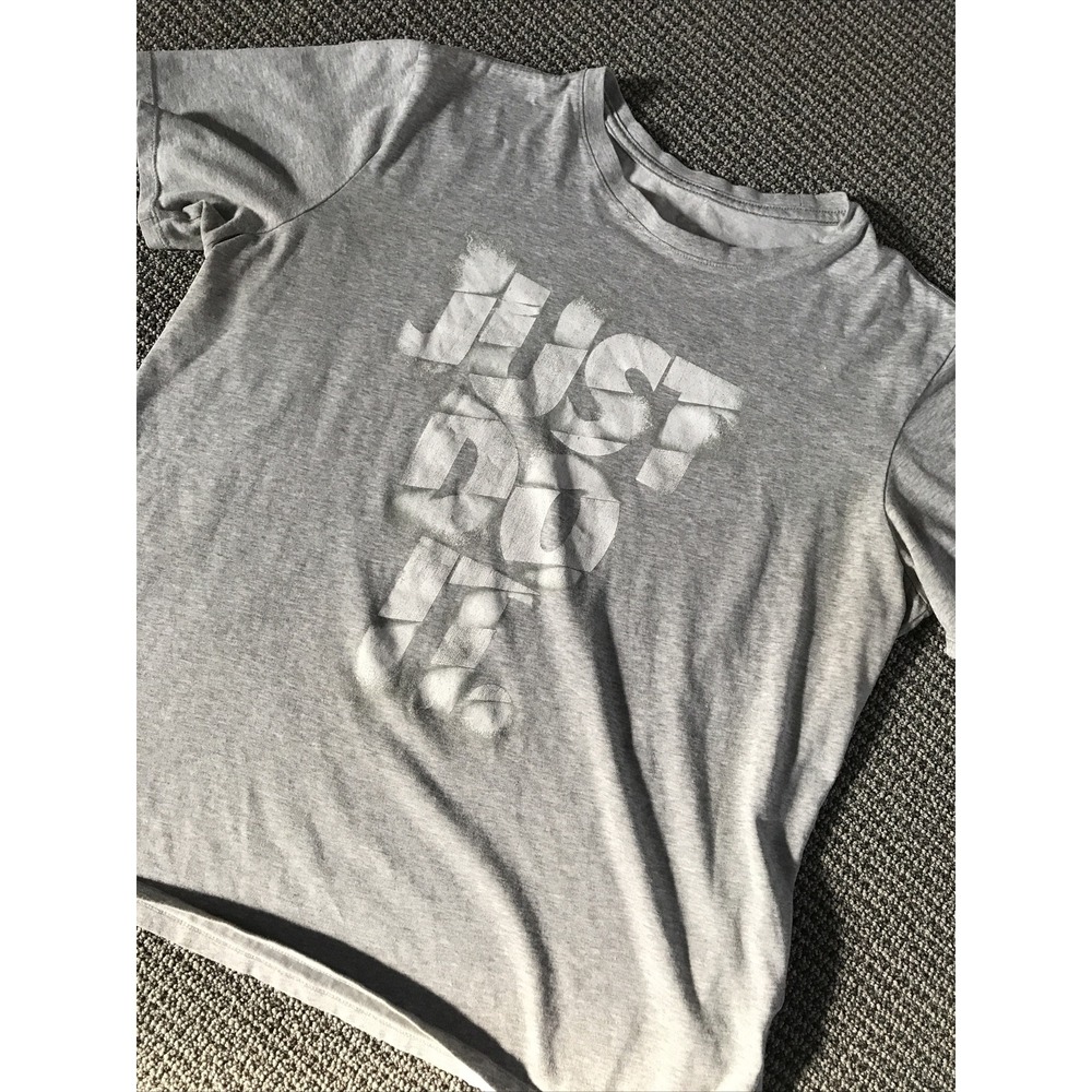 Nike Tee Xl‎ Gray Just Do It (rip in hem)